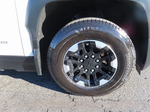 Used 2024 Chevrolet Silverado EV W/T image 11