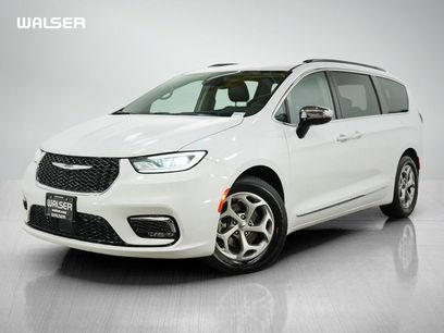 Used 2023 Chrysler Pacifica Limited