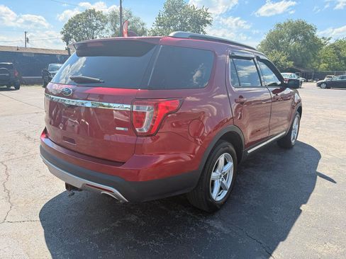 Used 2016 Ford Explorer XLT w/ Equipment Group 202A AWD/4WD image 8