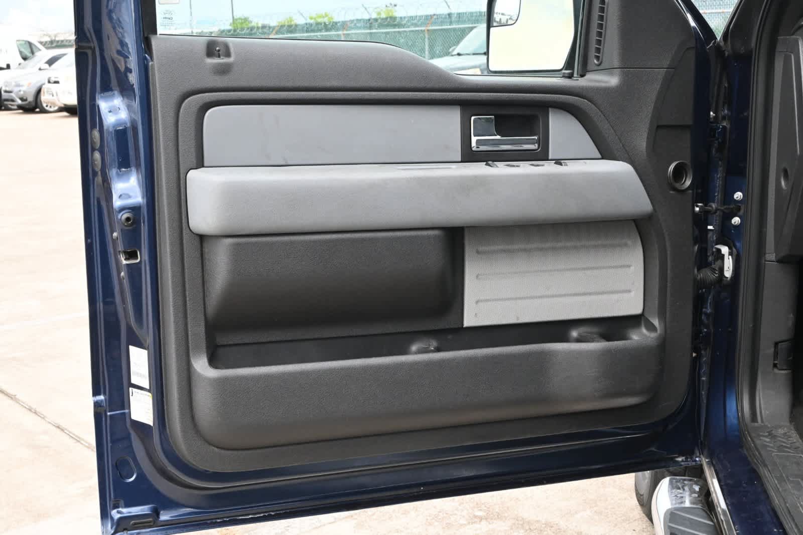 Used 2013 Ford F150 XLT w/ Luxury Equipment Group RWD image 18