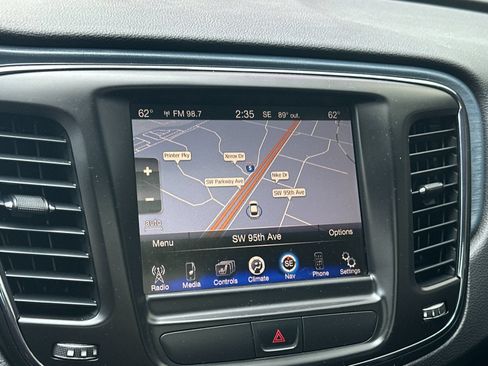 Used 2015 Chrysler 200 S w/ Sun/Sound Group FWD image 17