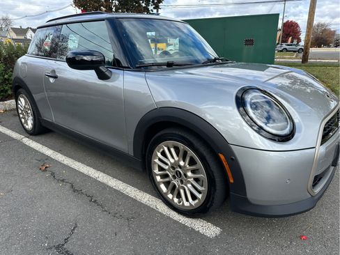 Used 2025 MINI Cooper S image 6