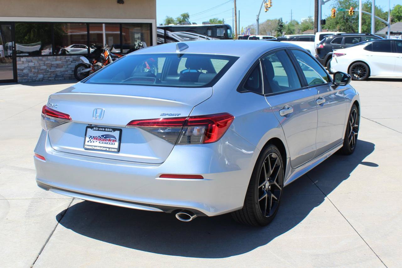 Used 2024 Honda Civic Sport image 8