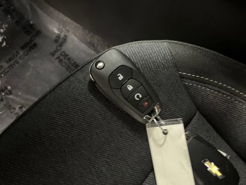 Used 2024 Chevrolet Trax RS w/ Driver Confidence Package image 23