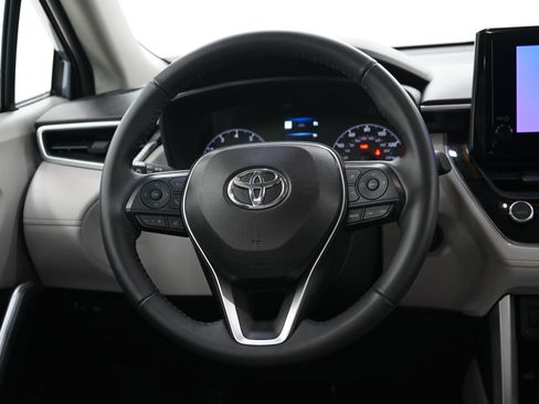 Used 2024 Toyota Corolla Cross LE AWD/4WD image 16