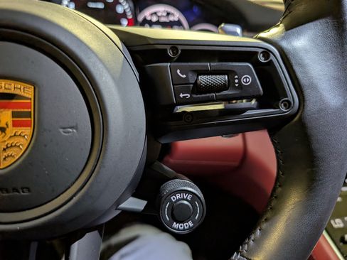 Certified 2023 Porsche Panamera 4S AWD/4WD image 30