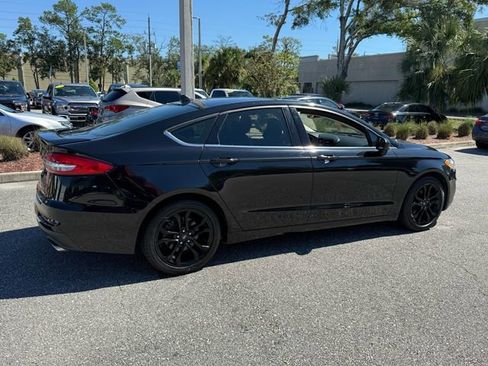 Used 2019 Ford Fusion SE w/ Equipment Group 151A image 15