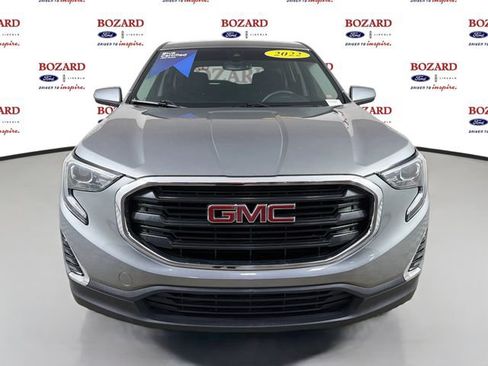 Used 2020 GMC Terrain SLE w/ LPO, Floor Liner Package FWD image 2
