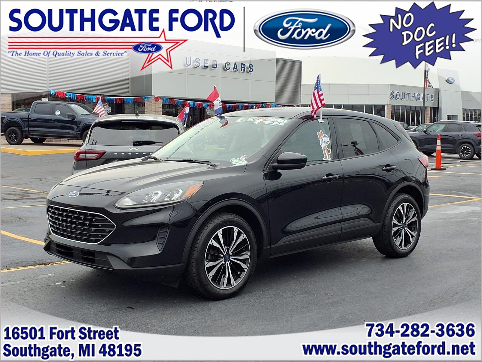 Used 2021 Ford Escape SE w/ SE Sport Appearance Package AWD/4WD image 1