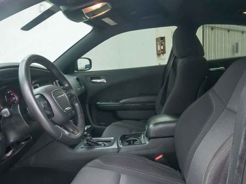 Used 2019 Dodge Charger SXT w/ Blacktop Package RWD image 16
