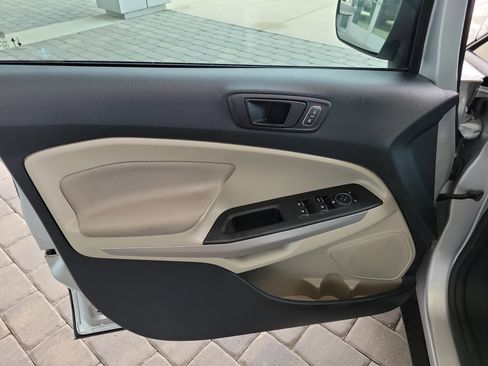 Used 2021 Ford EcoSport S image 10