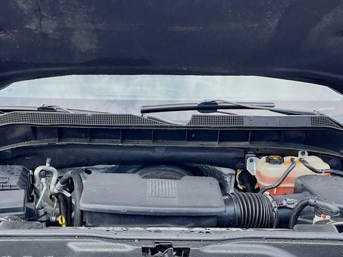 Used 2022 Chevrolet Silverado 1500 RST AWD/4WD image 27