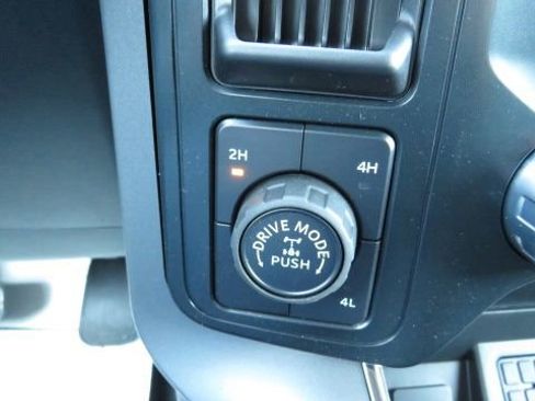 New 2025 Ford F150 XLT w/ Equipment Group 303A High image 23