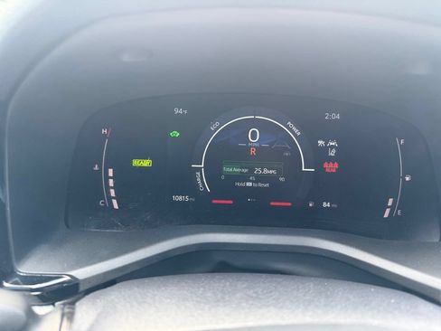 Used 2025 Toyota Camry SE FWD image 31