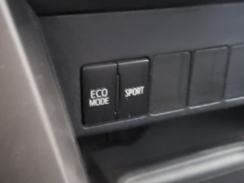 Used 2017 Toyota RAV4 XLE image 21