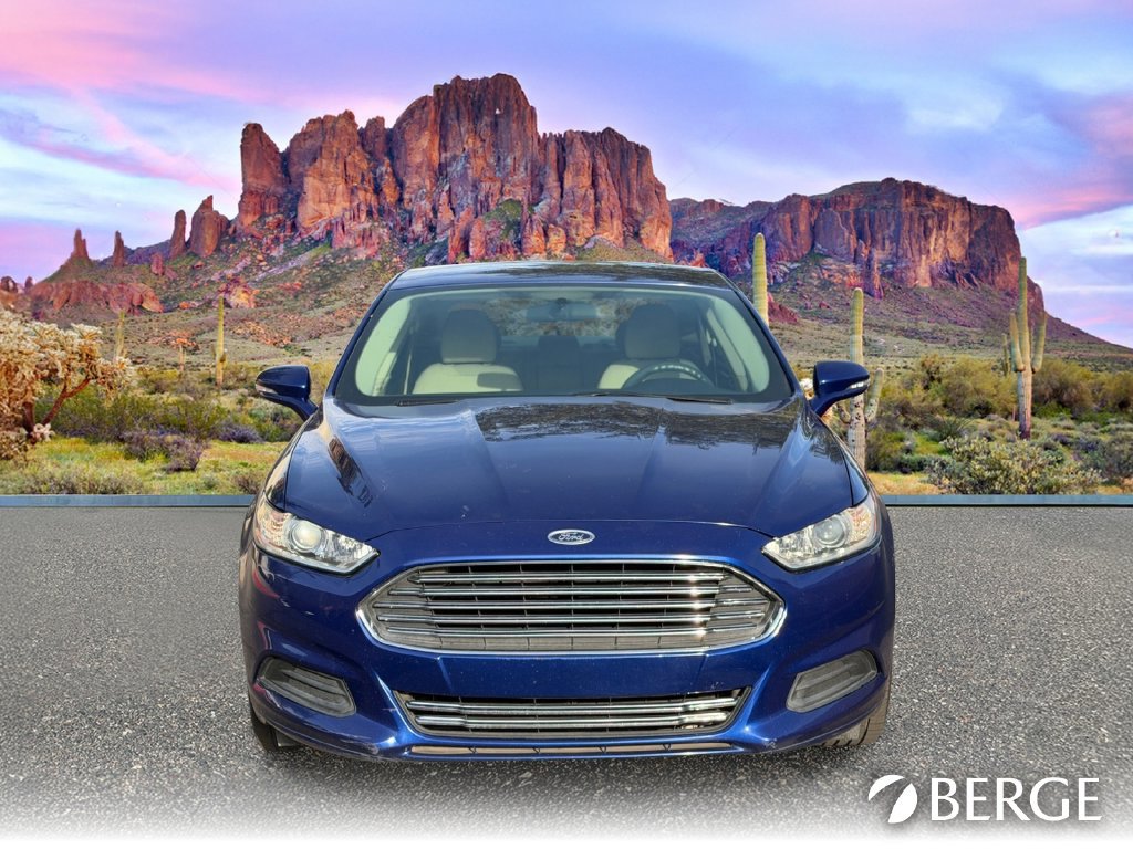 Used 2016 Ford Fusion SE FWD image 6