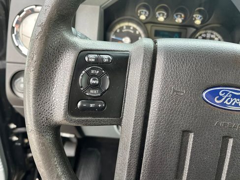 Used 2015 Ford F250 XLT w/ Snow Plow Prep Package image 18