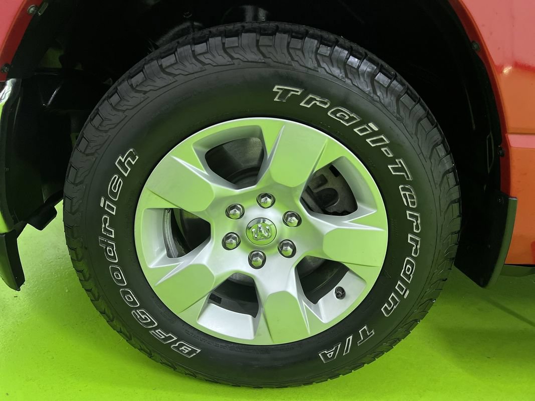 Used 2019 RAM 1500 Big Horn AWD/4WD image 16