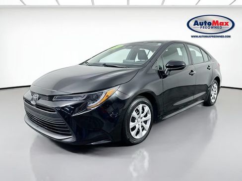Used 2024 Toyota Corolla LE FWD image 4