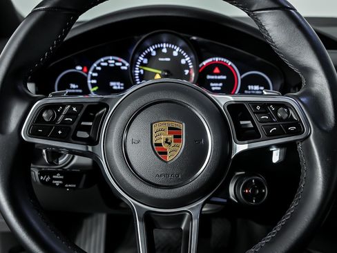 Used 2023 Porsche Cayenne AWD/4WD image 22