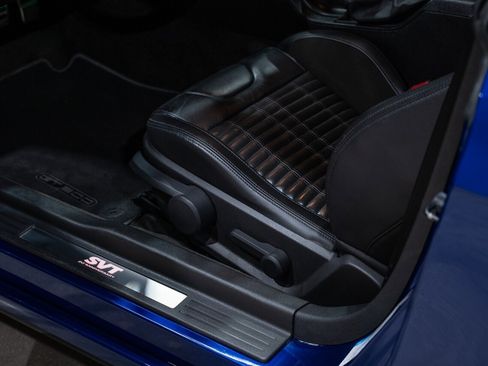 Used 2013 Ford Mustang Shelby GT500 image 23