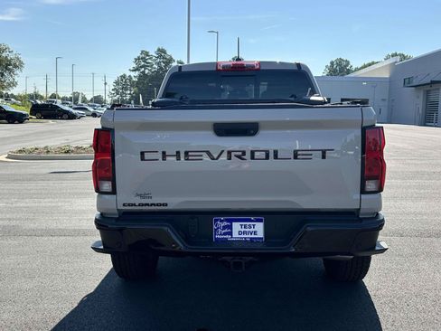 Used 2026 Chevrolet Colorado Trail Boss AWD/4WD image 24