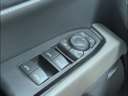 Used 2023 Chevrolet Silverado 1500 ZR2 w/ Technology Package AWD/4WD image 11