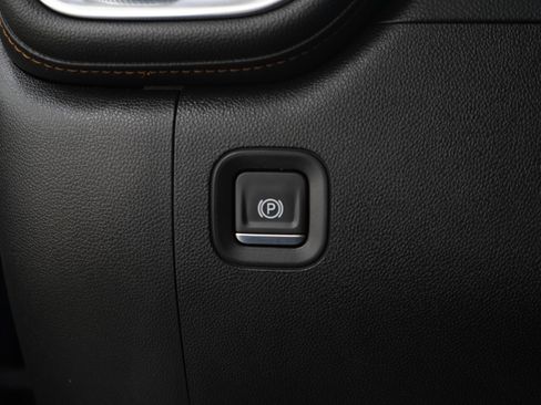 Used 2019 GMC Sierra 1500 AT4 AWD/4WD image 25