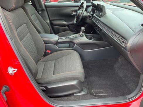 Certified 2025 Honda HR-V Sport image 15