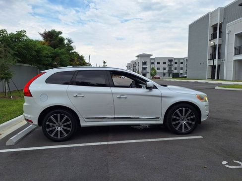 Used 2015 Volvo XC60 T6 Platinum FWD image 5