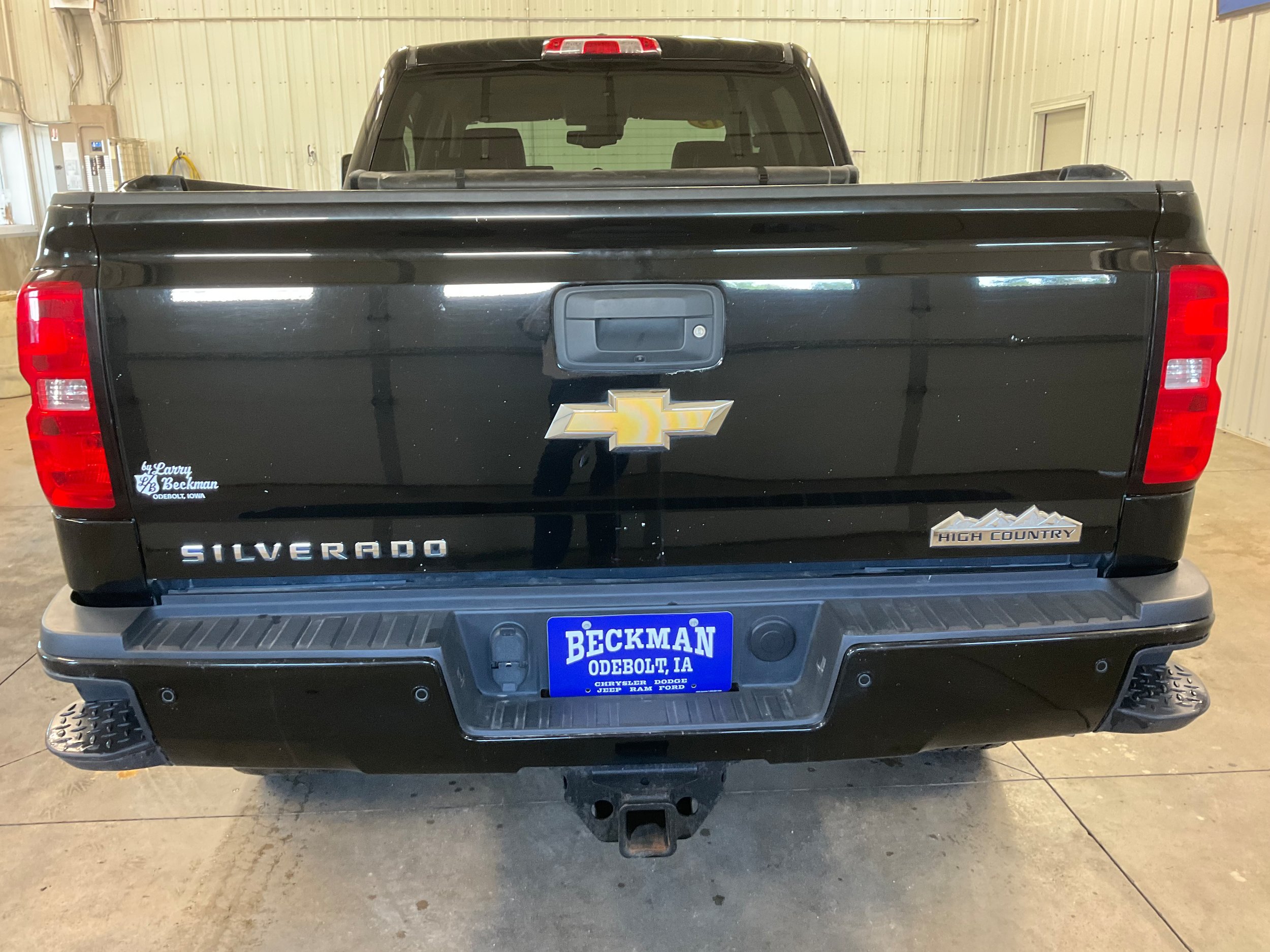 Used 2015 Chevrolet Silverado 2500 High Country w/ Duramax Plus Package AWD/4WD image 4