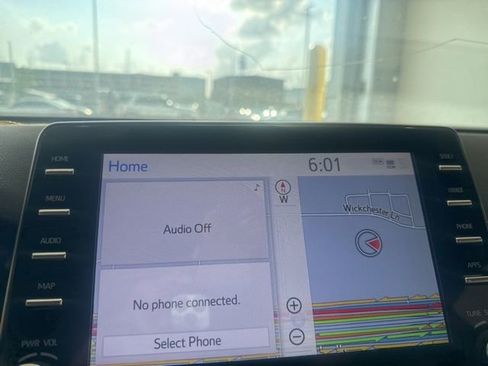 Used 2020 Toyota Avalon Limited FWD image 20