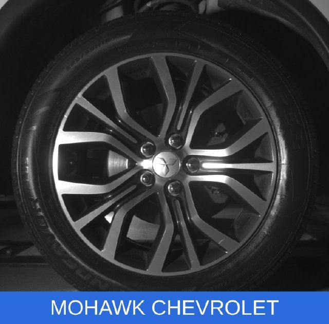 Used 2018 Mitsubishi Outlander ES AWD/4WD image 10