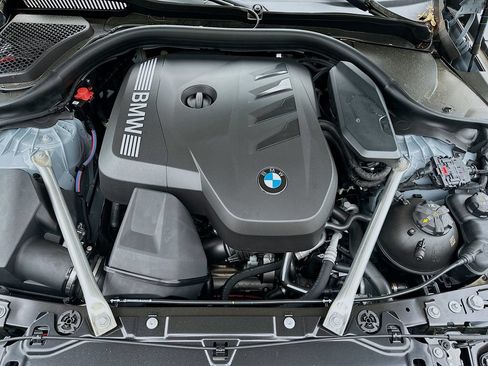 Used 2026 BMW 530i w/ M Sport Package RWD image 32