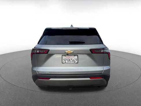 Used 2025 Chevrolet Equinox LT image 12