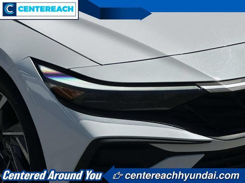 Used 2025 Hyundai Elantra Sport FWD image 6