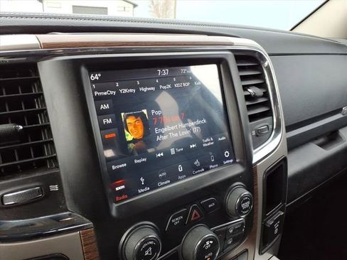 Used 2018 RAM 1500 Laramie w/ Convenience Group AWD/4WD image 26