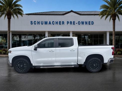 Used 2021 Chevrolet Silverado 1500 LT AWD/4WD image 4