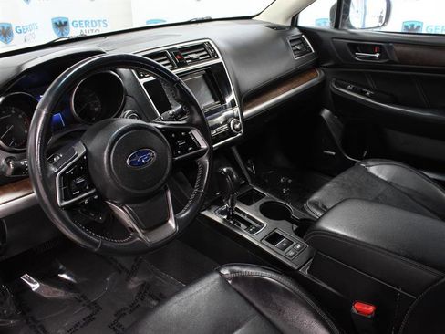 Used 2018 Subaru Outback 3.6R Limited AWD/4WD image 7