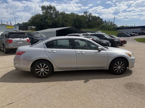 Used 2012 Honda Accord LX image 7
