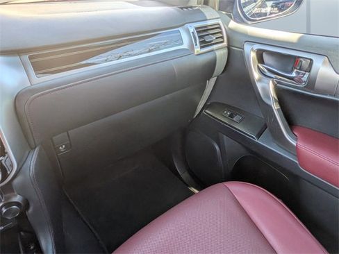 Used 2022 Lexus GX 460 Premium w/ Premium Plus Package image 18