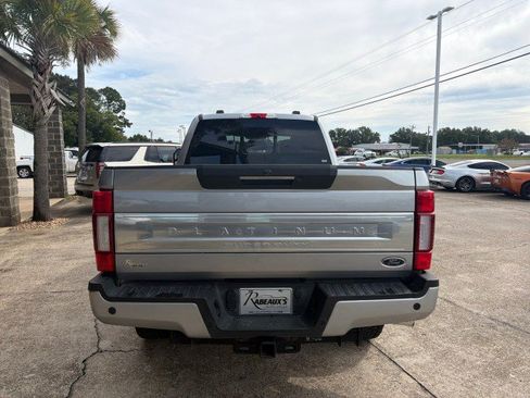 Used 2020 Ford F250 Platinum w/ FX4 Off-Road Package AWD/4WD image 5