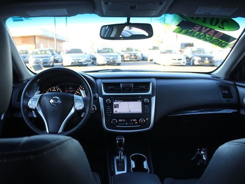 Used 2016 Nissan Altima 3.5 SL image 26