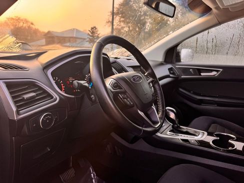 Used 2017 Ford Edge SEL w/ Class II Trailer Tow Package image 37