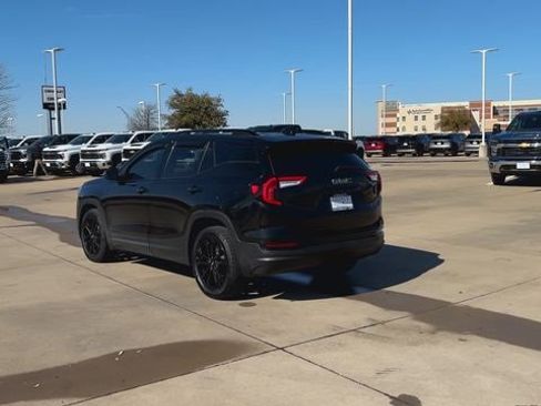 Certified 2022 GMC Terrain SLT w/ Infotainment Package II image 7