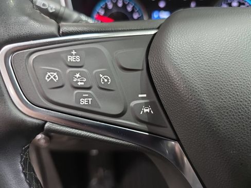 Used 2024 Chevrolet Equinox LT AWD/4WD image 17