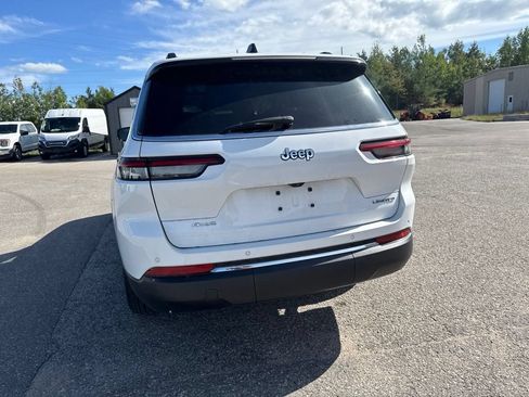 Used 2023 Jeep Grand Cherokee L Limited AWD/4WD image 9