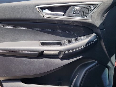 Used 2019 Ford Edge Titanium AWD/4WD image 19