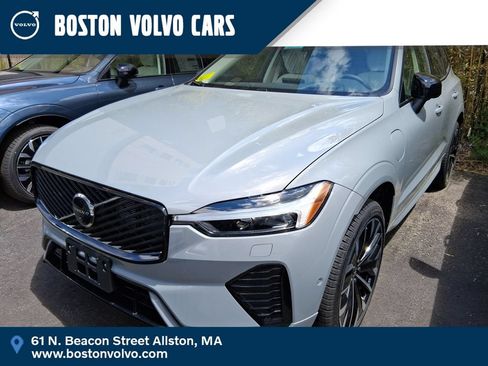 New 2026 Volvo XC60 T8 Ultra w/ Protection Package Premier AWD/4WD image 3