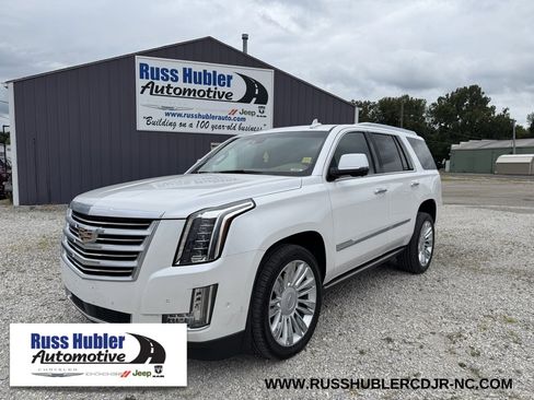 Used 2018 Cadillac Escalade Platinum image 1